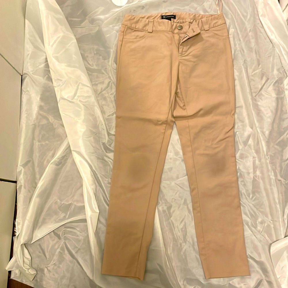 Brand INC international concept. Size 4. 60% cotton 37% modal 3% spandex.